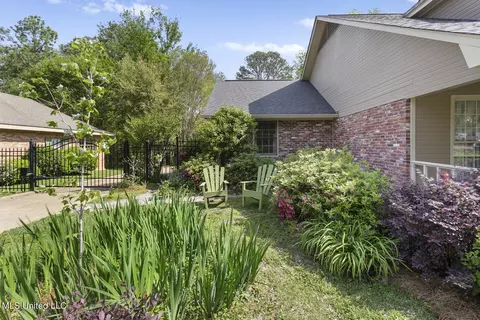 5370 River Thames Rd, Jackson, MS 39211 photo 3