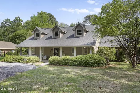 5370 River Thames Rd, Jackson, MS 39211