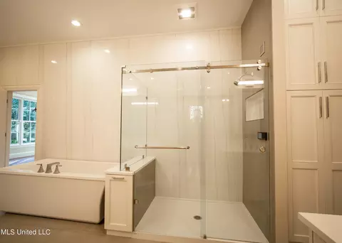 Bath - 131 Royal Lytham, Jackson, MS 39211 photo 3 of 10
