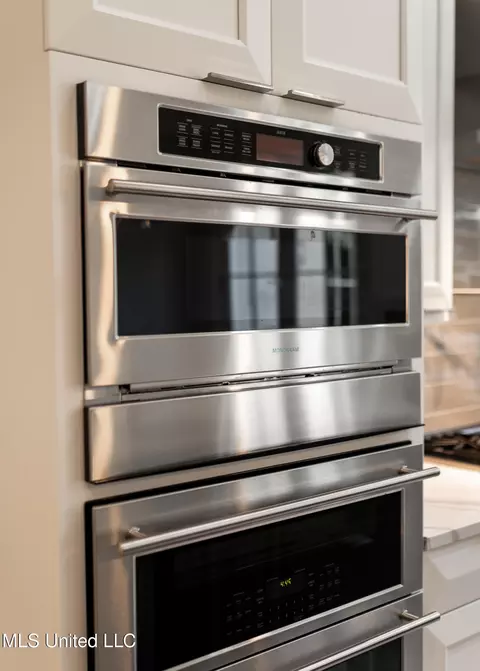 Kitchen - 131 Royal Lytham, Jackson, MS 39211 photo 7 of 9