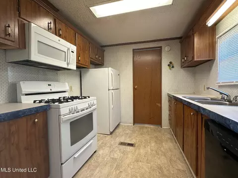 523 Walker Ln, Raymond, MS 39154 photo 12