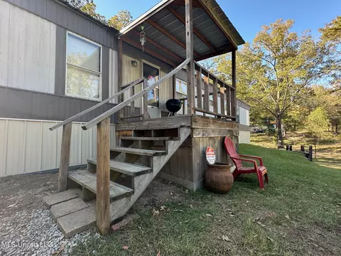 523 Walker Ln, Raymond, MS 39154 photo 2