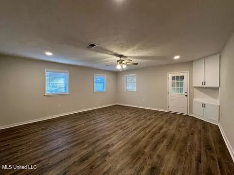 308 Bomar St, Brandon, MS 39042 photo 4