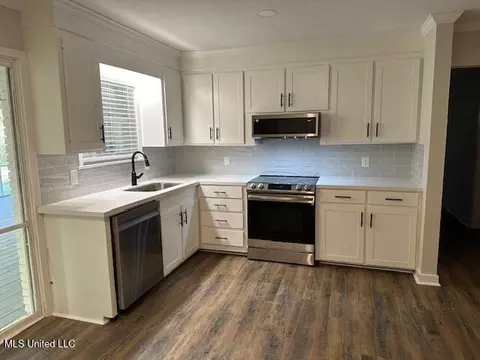 308 Bomar St, Brandon, MS 39042 photo 6
