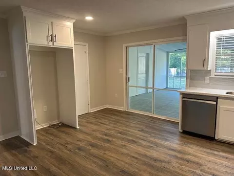 308 Bomar St, Brandon, MS 39042 photo 7