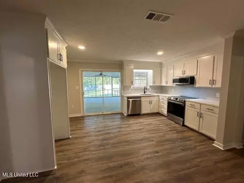 308 Bomar St, Brandon, MS 39042 photo 9
