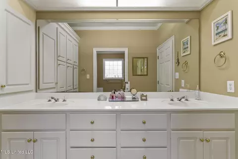 Bath - 105 Trace Ridge Dr, Clinton, MS 39056 photo 6 of 6