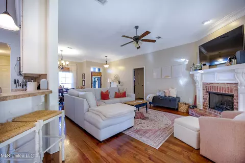 338 Austin Cir, Brandon, MS 39047 photo 6
