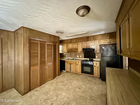 501 Crestview Dr, Clinton, MS 39056 photo 6