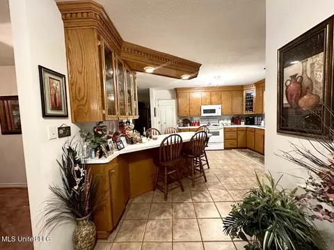 Kitchen - 148 Kemp Rd, Magee, MS 39111 photo 1 of 6