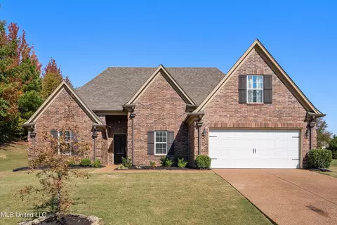 2278 Christian Ln, Southaven, MS 38671