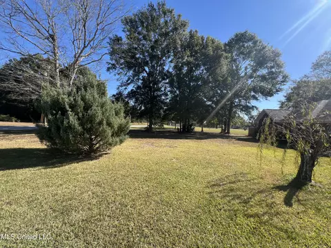 Exterior - 9430 Dunn Rd, Moss Point, MS 39562 photo 7 of 12