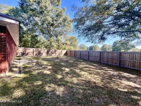 Exterior - 9430 Dunn Rd, Moss Point, MS 39562 photo 5 of 12