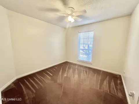 Bedroom - 9430 Dunn Rd, Moss Point, MS 39562 photo 4 of 6