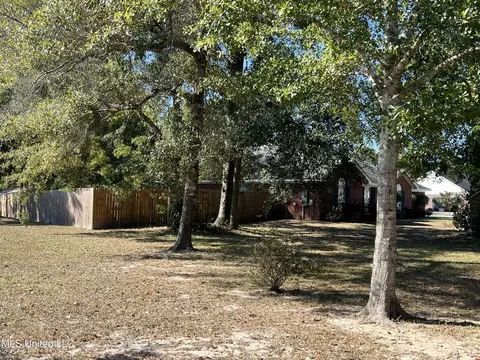 Exterior - 9430 Dunn Rd, Moss Point, MS 39562 photo 10 of 12