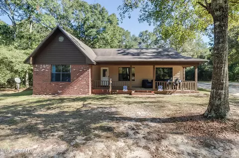 88 Kelly Rose Ln, Mchenry, MS 39561