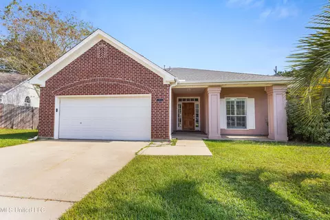 872 Brentwood Dr, Biloxi, MS 39532
