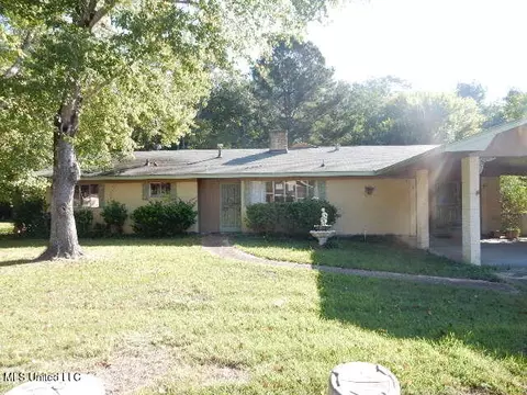106 Gayden St, Brandon, MS 39042
