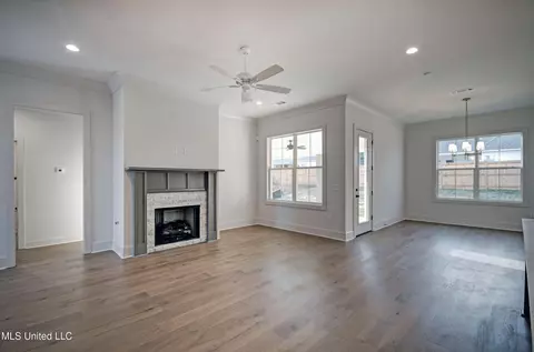 120 Springs Xing, Madison, MS 39110 photo 17