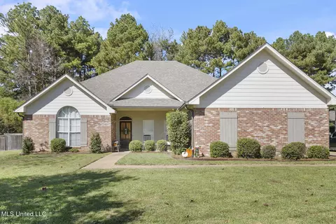 107 Brierfield Dr, Madison, MS 39110