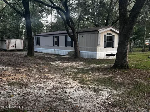 2013 Bass Dr, Vancleave, MS 39565