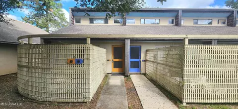828 Oakleigh Ave #5, Gulfport, MS 39507