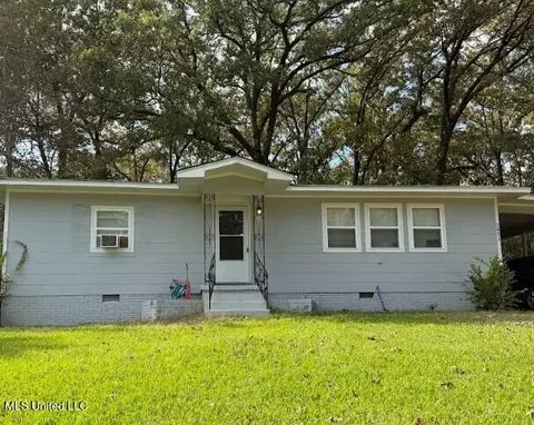 2831 Woodside Dr, Jackson, MS 39212 photo 1