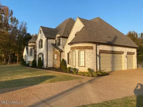 4156 Charleston Pl, Hernando, MS 38632