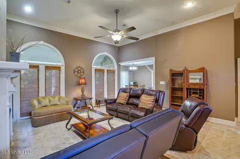 115 Greenridge Dr, Madison, MS 39110 photo 5