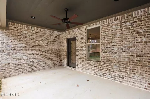 Exterior - 129 Bronson Bnd, Flowood, MS 39232 photo 7 of 8