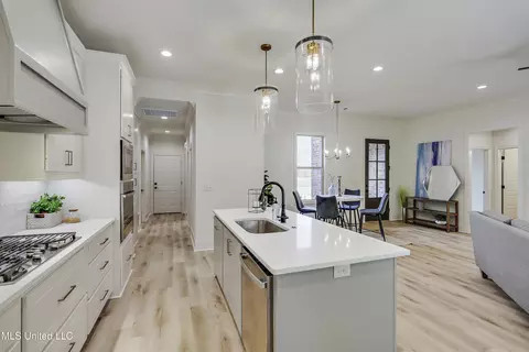 Entry Way - 129 Bronson Bnd, Flowood, MS 39232 photo 2 of 4