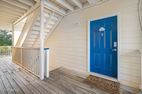 2421 Beachview Dr #H10, Ocean Springs, MS 39564