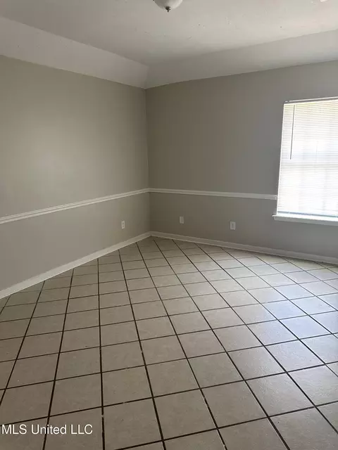 2278 Meagan Dr, Byram, MS 39272 photo 5