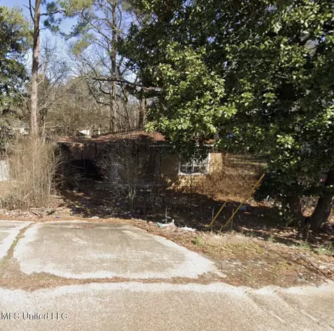 5002 Clinton Blvd, Jackson, MS 39209