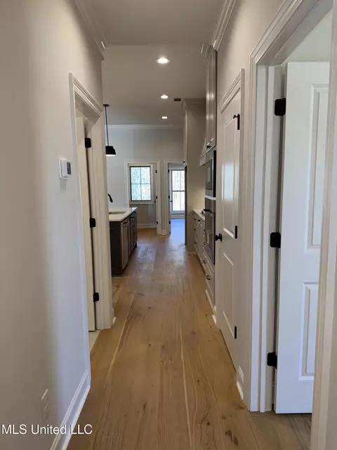 Entry Way - 125 Ashby Rdg Dr, Canton, MS 39046 photo 1 of 2
