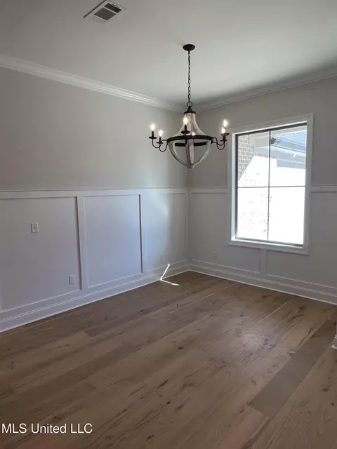 Dining - 125 Ashby Rdg Dr, Canton, MS 39046 photo 2 of 2