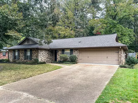147 Summit Ridge Dr, Brandon, MS 39042