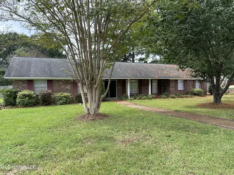 5843 N Dale St, Jackson, MS 39211