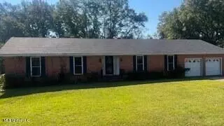 681 W Monroe St, Grenada, MS 38901