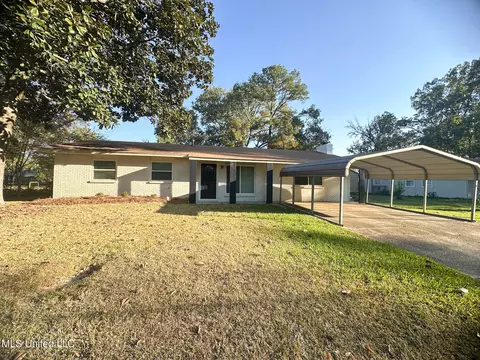 3239 Brenda Dr, Pearl, MS 39208
