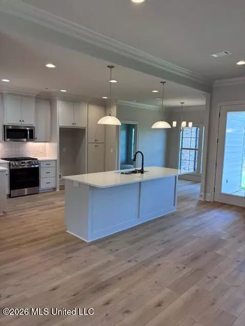 Kitchen - 124 Saint Croix Ln, Madison, MS 39110 photo 1 of 2