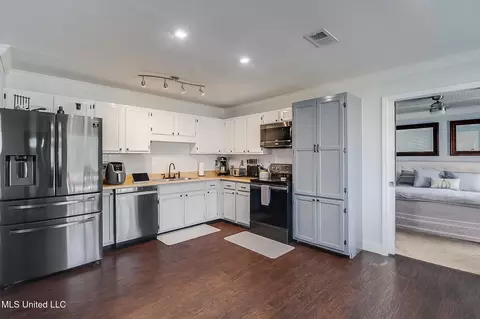 Kitchen - 304 Charles Ave, Long Beach, MS 39560 photo 1 of 2