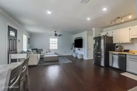 Living - 304 Charles Ave, Long Beach, MS 39560 photo 2 of 2