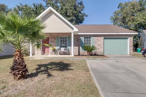2270 Monica Dr, Gulfport, MS 39507