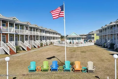 1515 E Beach Blvd #131, Pass Christian, MS 39571