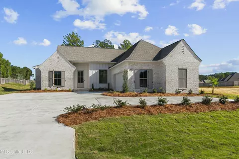 100 Katherine Ln, Madison, MS 39110