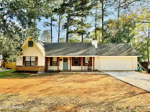 126 Bent Creek Dr, Brandon, MS 39047
