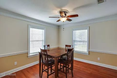 Dining - 624 Mccluer Rd, Jackson, MS 39212 photo 1 of 2