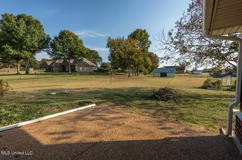 Exterior - 2653 N Lamar Pl, Hernando, MS 38632 photo 6 of 12