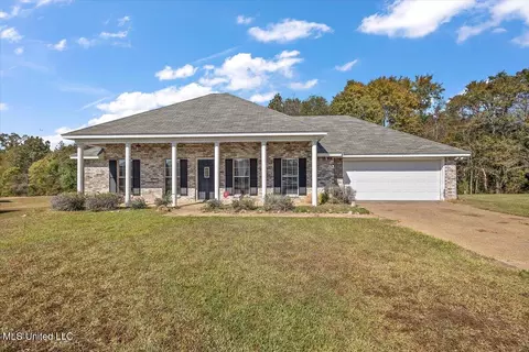 405 Anthony Cv, Byram, MS 39272